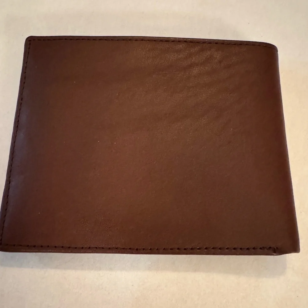 Vintage Marlboro Country Store Brown Leather Wallet